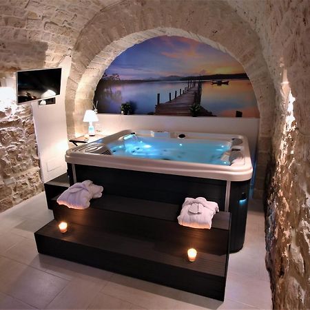 Albergo Diffuso Dimora Rossi B&B Turi Eksteriør billede